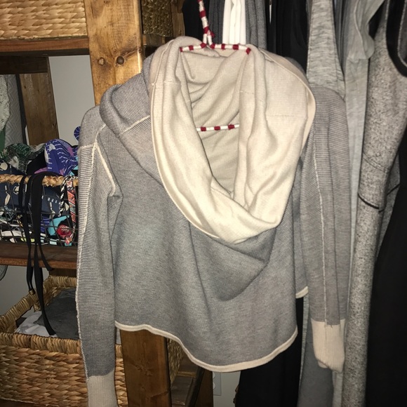 lululemon athletica Sweaters - Lululemon 4 way sweater sz6